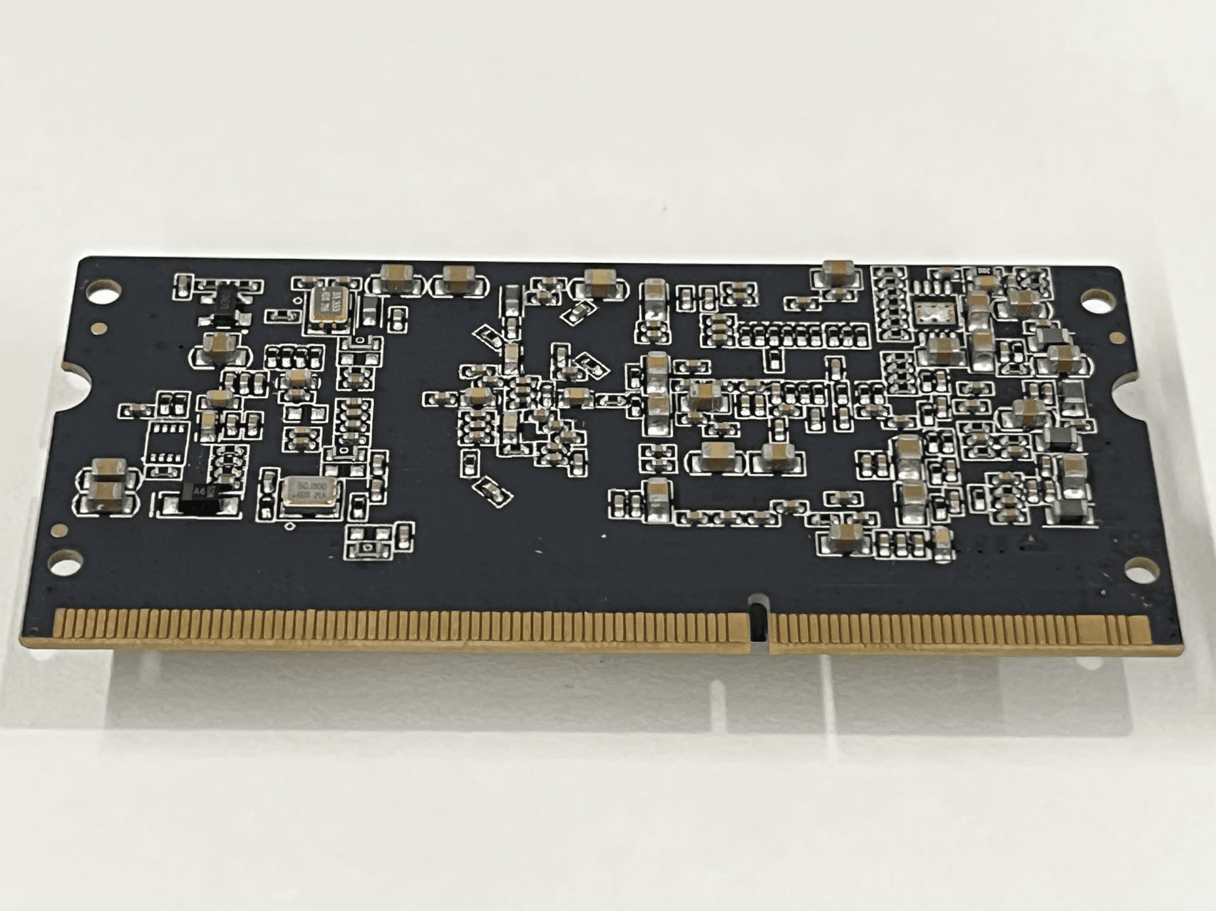 FPGA核心板背面